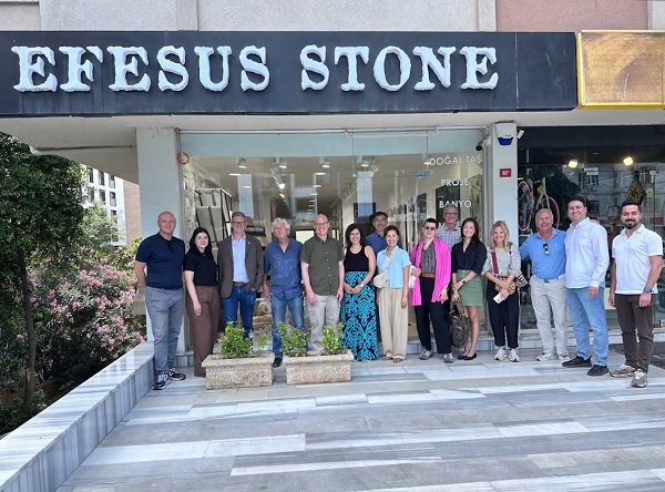 ABD’li Mimarların Türkiye Çıkarması: Tarih ve Doğal Taş Efesus Stone’da Buluştu