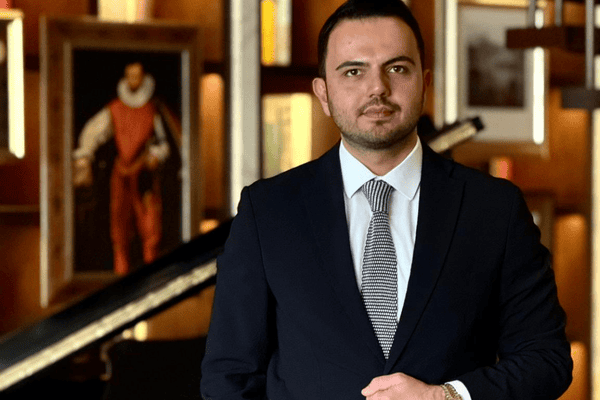 KÜRESEL BELİRSİZLİKTE YATIRIMCI TERCİHİ: TÜRKİYE!