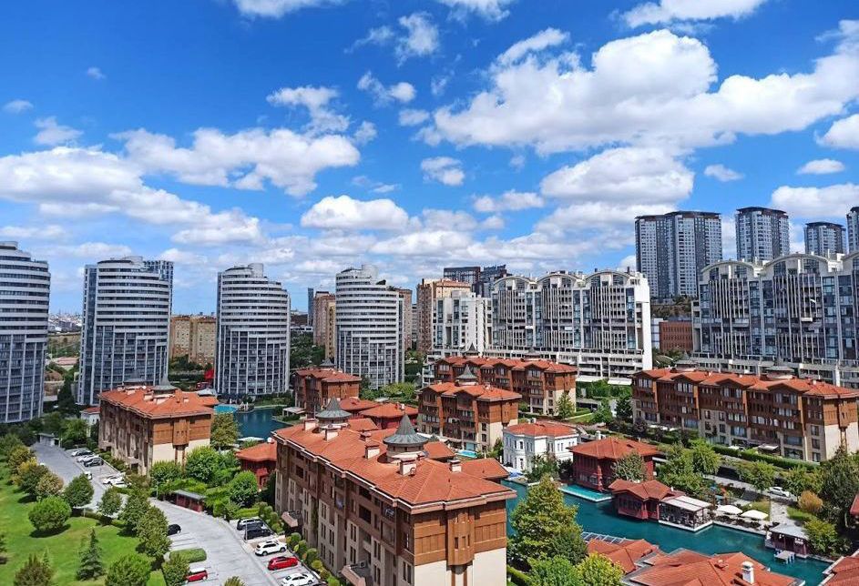 Küçükçekmece’de 14 Bin 800 Kişinin Yaşadığı Huzurlu Yaşam Alanı: Bosphorus City