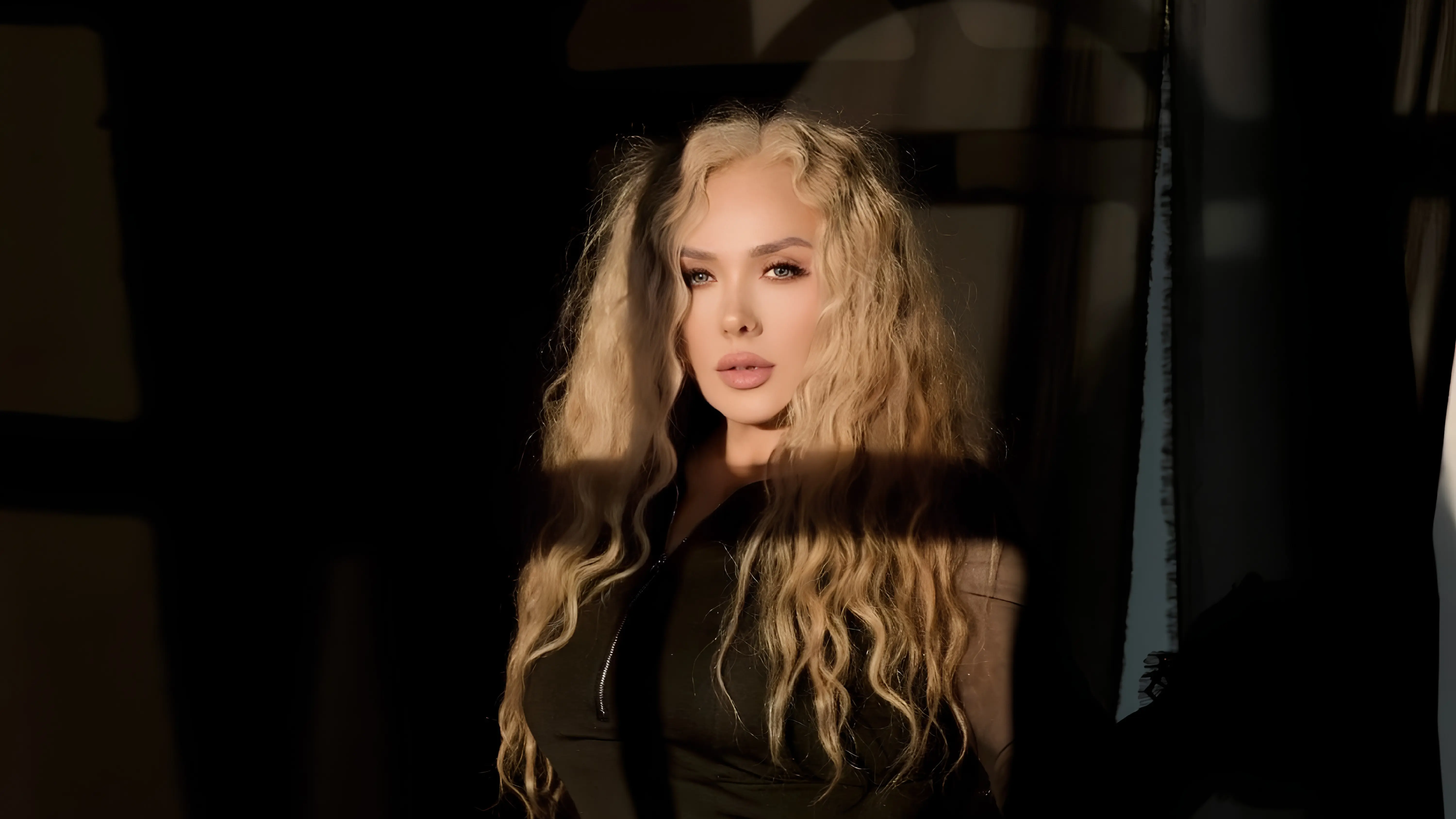Ayla Selvi’den Yedi Yeni Şarkı: “Kayıp Kasetler 1” 31 Temmuz’da Yayımlandı